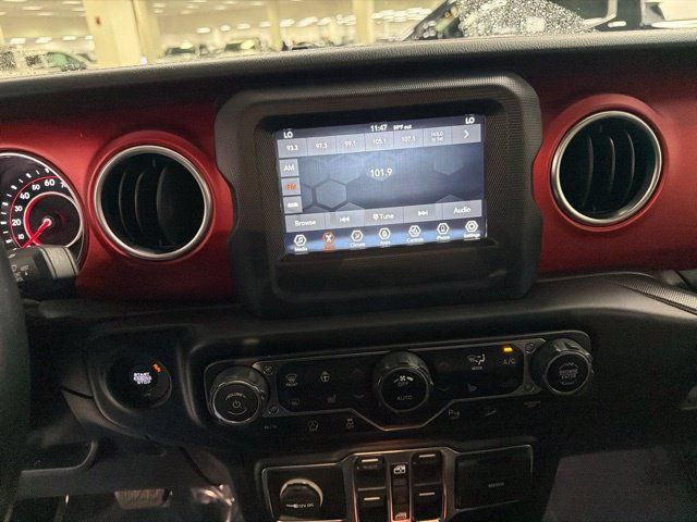 Used 2020 Jeep Wrangler Unlimited Rubicon w/ LED Lighting Group AWD/4WD image 18