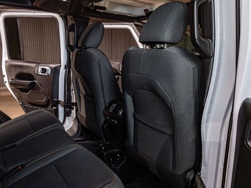 Used 2025 Jeep Gladiator Willys image 19