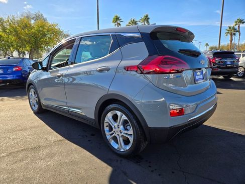 Used 2021 Chevrolet Bolt LT image 4
