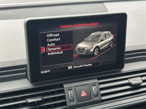 Used 2020 Audi Q5 2.0T Premium w/ Convenience Package image 29