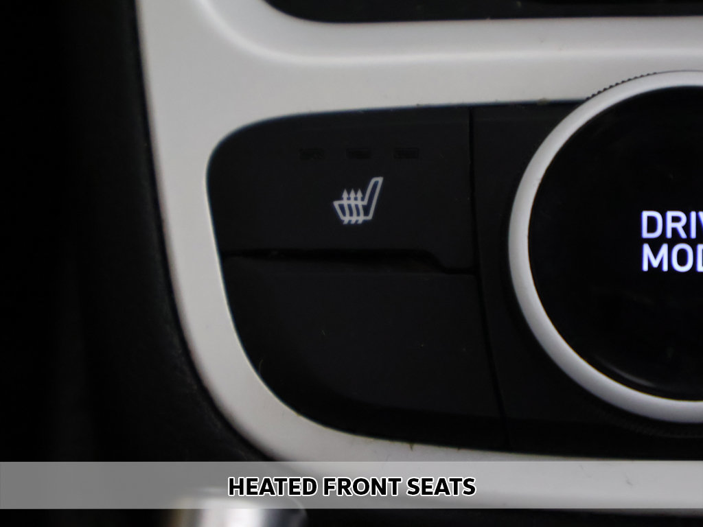 Certified 2023 Hyundai Venue Limited FWD image 6