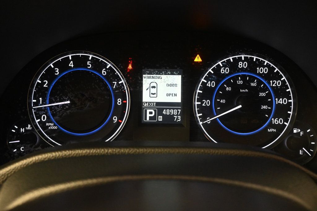 Used 2013 INFINITI G37 Convertible w/ Premium Pkg RWD image 23