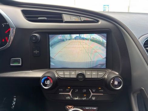 Used 2019 Chevrolet Corvette Stingray Coupe w/ 1LT RWD image 11