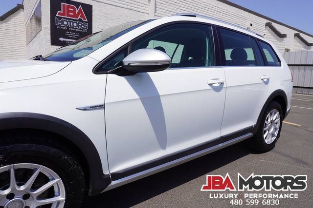 Used 2019 Volkswagen Golf Alltrack S AWD/4WD image 17