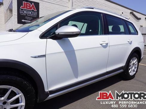 Used 2019 Volkswagen Golf Alltrack S AWD/4WD image 17