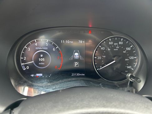 Used 2024 Nissan Kicks SR w/ SR Premium Package FWD image 17