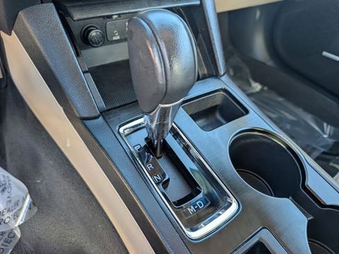 Used 2018 Subaru Legacy 2.5i Limited image 18