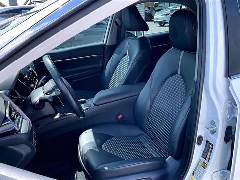 Used 2023 Toyota Camry SE FWD image 34