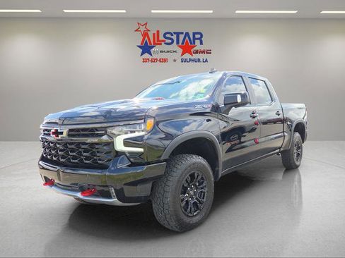 Used 2023 Chevrolet Silverado 1500 ZR2 w/ Technology Package AWD/4WD image 3