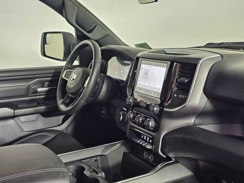 New 2026 RAM 1500 Express AWD/4WD image 38