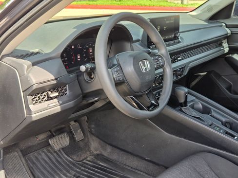 Certified 2023 Honda Accord EX image 12