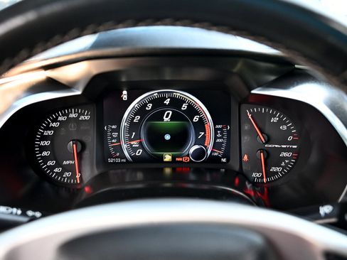 Used 2015 Chevrolet Corvette 2dr Stingray Cpe w/ 2LT Preferred Equipment Group image 21