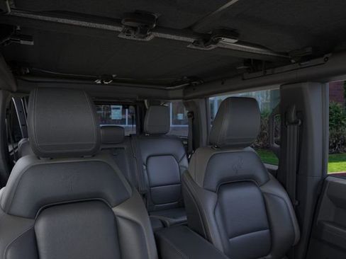 New 2025 Ford Bronco Outer Banks image 12