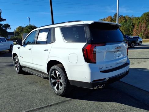 New 2025 GMC Yukon AT4 image 3
