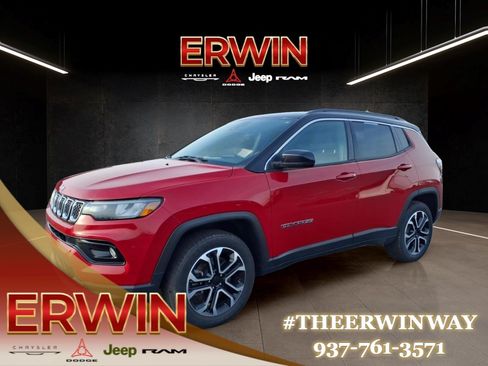 Certified 2023 Jeep Compass Limited AWD/4WD image 3