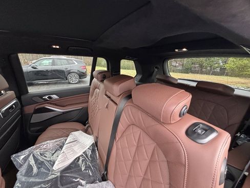 New 2026 BMW X7 xDrive40i image 12