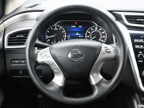 Used 2017 Nissan Murano S FWD image 22