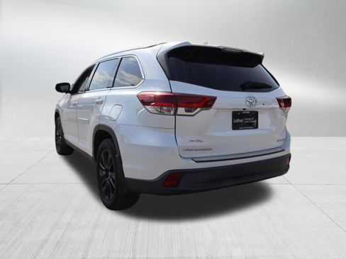 Used 2019 Toyota Highlander SE w/ Protection Package #3 AWD/4WD image 5