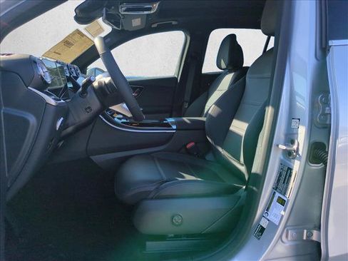 Used 2026 Mercedes-Benz GLC 300 image 4
