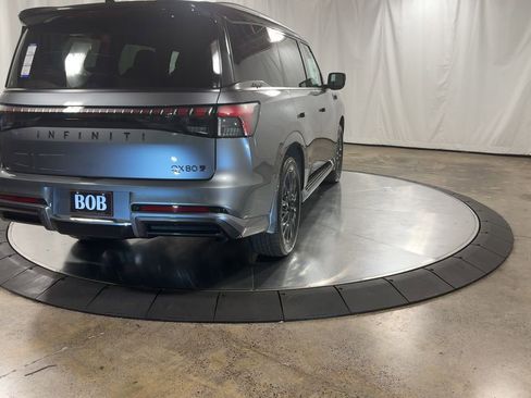 New 2026 INFINITI QX80 Autograph w/ Premium Cargo Package image 9