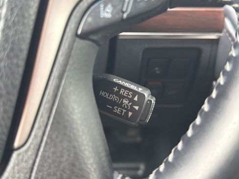 Used 2018 Toyota Land Cruiser AWD/4WD image 24