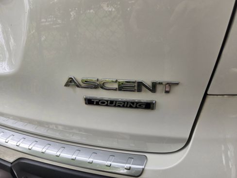 Used 2022 Subaru Ascent Touring AWD/4WD image 6