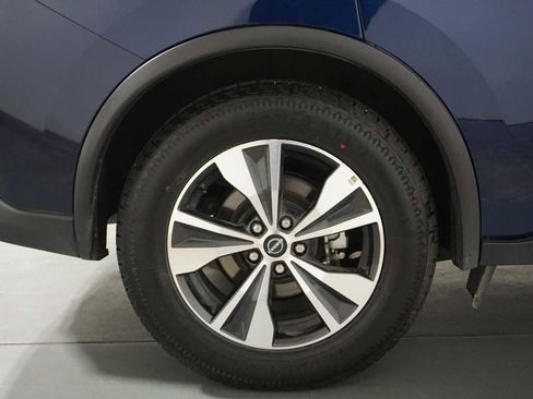 Used 2024 Nissan Murano SV image 11