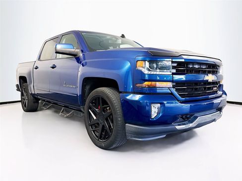 Used 2017 Chevrolet Silverado 1500 LT w/ All Star Edition AWD/4WD image 19