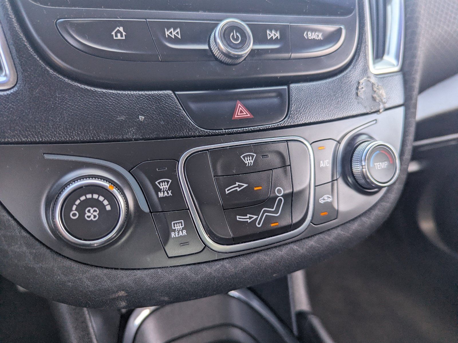 Used 2016 Chevrolet Malibu LT FWD image 26