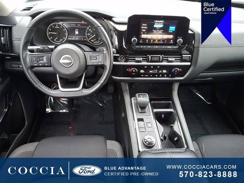 Used 2022 Nissan Pathfinder SV w/ Cargo Package image 11