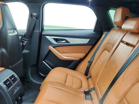 Used 2025 Jaguar F-PACE R-Dynamic S image 28