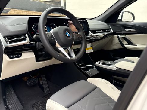 New 2026 BMW X2 xDrive28i w/ Convenience Package image 10