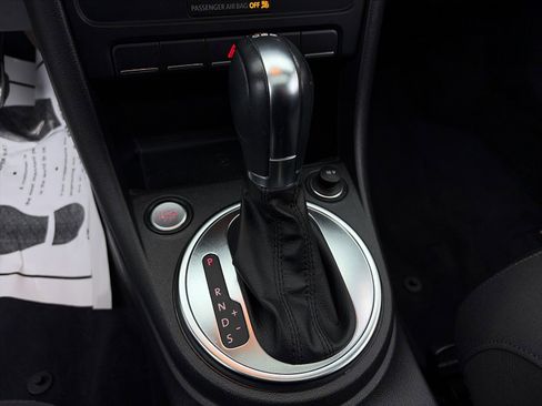 Used 2014 Volkswagen Beetle GSR image 22