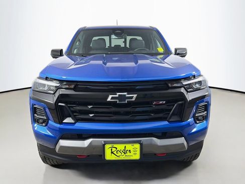 Used 2023 Chevrolet Colorado Z71 w/ Z71 Convenience Package 2 AWD/4WD image 2