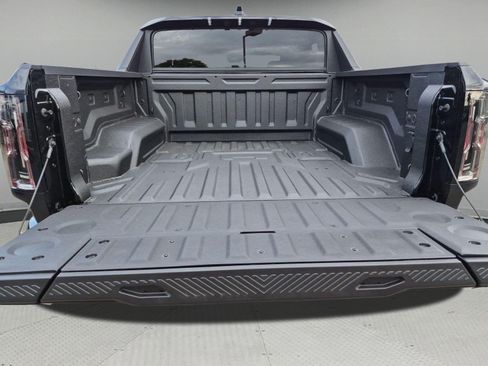 New 2026 GMC Hummer EV 4x4 Crew Cab image 25