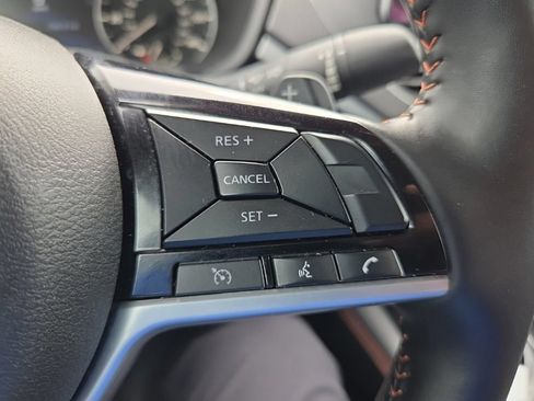 Used 2025 Nissan Altima 2.5 SR FWD image 23