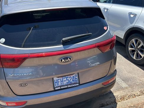 Used 2017 Kia Sportage LX AWD/4WD image 9