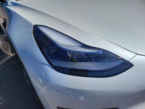 Used 2023 Tesla Model 3 Standard Range image 4