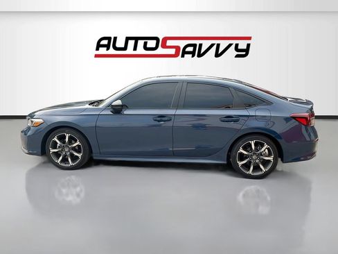 Used 2025 Honda Civic Sport Touring image 4