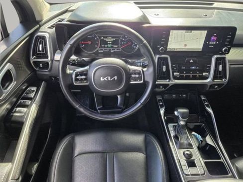 Used 2022 Kia Sorento SX AWD/4WD image 19