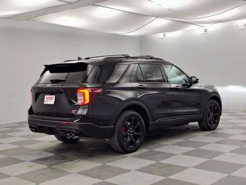 Used 2023 Ford Explorer ST w/ Equipment Group 401A AWD/4WD image 10