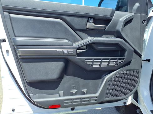 Certified 2024 Toyota Tacoma TRD Sport AWD/4WD image 17