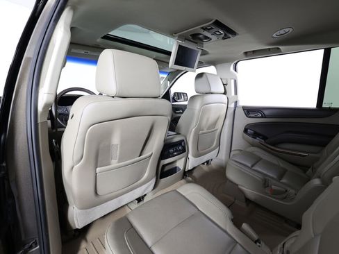 Used 2016 Chevrolet Suburban LTZ image 14