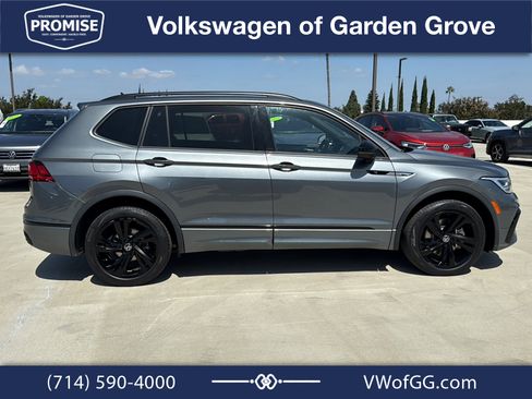 Used 2023 Volkswagen Tiguan SE R-Line FWD image 9