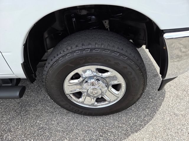 Used 2024 RAM 2500 Tradesman w/ Chrome Appearance Group AWD/4WD image 16