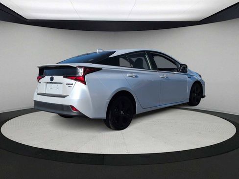Used 2021 Toyota Prius L Eco image 8