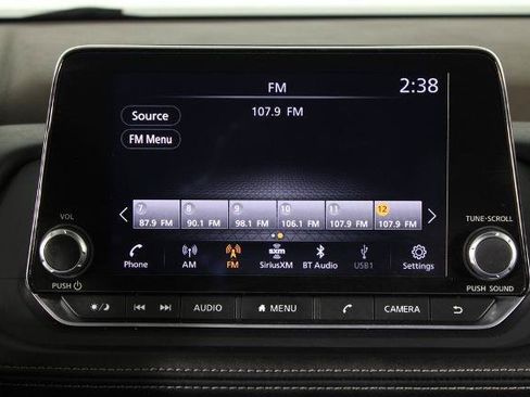 Certified 2023 Nissan Rogue SV FWD image 9