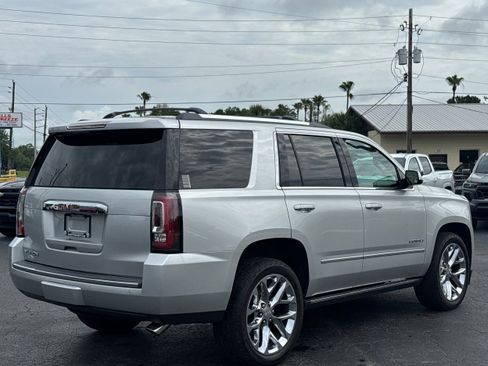 Used 2019 GMC Yukon Denali w/ Denali Ultimate Package AWD/4WD image 8