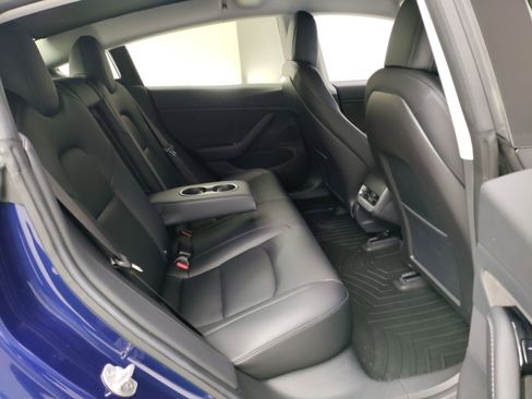 Used 2018 Tesla Model 3 Long Range image 28