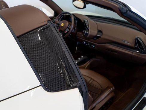 Used 2018 Ferrari 488 Spider image 13